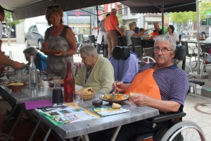 Yssingeaux : une sortie au restaurant pour des résidents de l’Ehpad