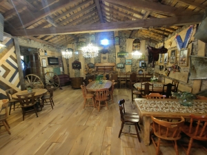 La Chapelle-d&#039;Aurec : un bar-restaurant ouvre vendredi du nom de West Angus Saloon