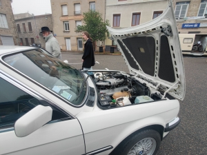 Saint-Didier-en-Velay : les voitures anciennes brillent sous la pluie