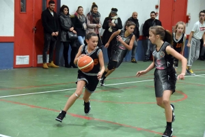 La Séauve-sur-Semène : du basket et de la solidarité au gymnase