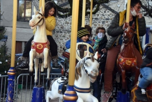 Chambon-sur-Lignon : la tyrolienne et le carrousel animent le village
