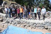 Yssingeaux : le chantier jeunes permet d&#039;enrichir les connaissances sur les ruines de Saussac