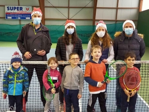 Yssingeaux : une animation et des cadeaux avant Noël à l&#039;école de tennis