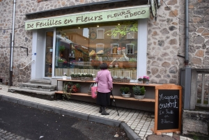 Dunières : le magasin de fleurs repris par les pompes funèbres Grousson