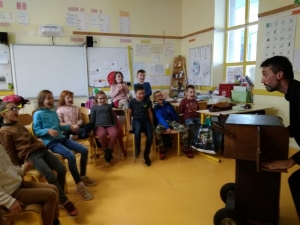 Yssingeaux : le théâtre s’invite dans les classes à l’école Jean-de-la-Fontaine