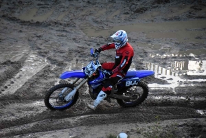 Yssingeaux : le spectacle de bout en boue au motocross d&#039;Amavis