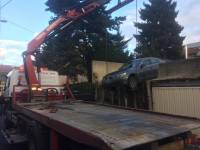 Puy-en-Velay : une BMW se retrouve suspendue dans le vide