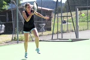 Tennis : Vanessa Gouzon et Joevin Herrero s&#039;imposent à Saint-Didier-en-Velay