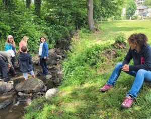 Yssingeaux : les écoliers de Jean-de-la-Fontaine analysent la qualité de l&#039;eau de la Siaulme