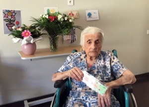 Eva Blanc fêtée  pour ses 100 ans à la maison de retraite de Tence