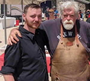 Les chefs Elian Bes et Mike Rich en finale d&#039;un concours culinaire en Savoie