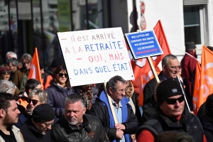 Réforme des retraites : les syndicats veulent continuer la lutte (vidéo)