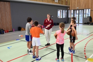 Retournac : 54 jeunes basketteurs de Haute-Loire en stage au gymnase