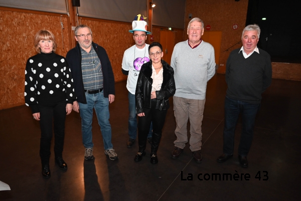 Marie-Jo Michel, Alain Fournier (maire actuel), Bernard Boncompain, Odile Decolin, Louis Ouillon (ancien maire) et Gilles Saumet (ancien maire)|Jonathan Joubert, Rachel Gallet et Alain Fournier||