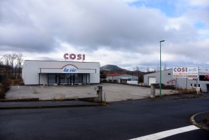 Yssingeaux : la communauté de communes va racheter l&#039;ancien magasin Cosi
