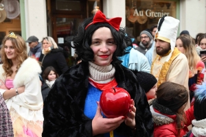 Saint-Agrève : 14 princesses et super-héros pour la parade de Noël