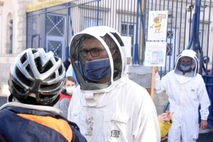 Puy-en-Velay : des &quot;api&quot; pas contents au sujet des néonicotinoïdes
