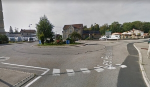 Montfaucon-en-Velay : une voiture se fait percuter par l&#039;arrière à un rond-point