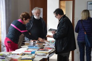 Une vente de livres d&#039;occasion des bibliothèques du réseau du Pays de Cayres-Pradelles