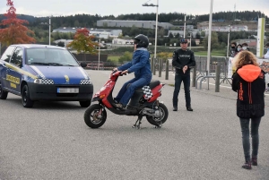 Monistrol-sur-Loire : un crash-test devant des lycéens pour les sensibiliser à la sécurité routière (vidéo)