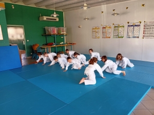 Bas-en-Basset : des diplômes de judo pour des écoliers de Louise-Michel