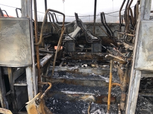 Aurec-sur-Loire : un car scolaire totalement brûlé au milieu de la nuit