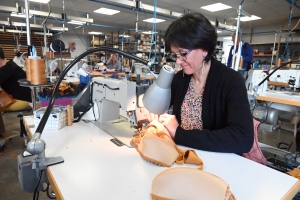 Luxam est le dernier créateur et fabricant français de lingerie