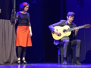 Les écoliers de Grazac découvrent le flamenco au théâtre d’Yssingeaux