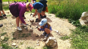 Les écoliers de Grazac partent à la découverte des roches et des minéraux