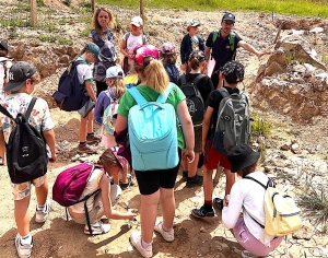 Les écoliers de Grazac partent à la découverte des roches et des minéraux