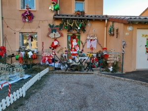 Beauzac : la famille Mathelin illumine Noël dans le quartier de Chabanou