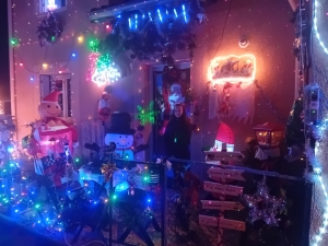 Beauzac : la famille Mathelin illumine Noël dans le quartier de Chabanou