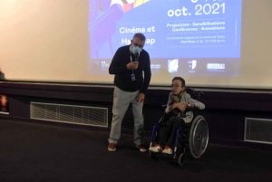 Fauteuil rouge : films, théâtre, ateliers pour ouvrir le regard sur le handicap et la différence