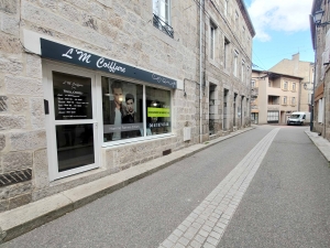 Monistrol-sur-Loire : Bruno Romeyer a vendu son salon de coiffure à Loryane Meynard