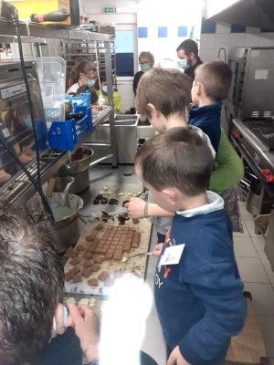 Saint-Julien-du-Pinet : un atelier chocolat apprécié des jeunes gourmands