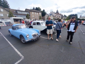 Le Chambon-sur-Lignon : 200 voitures de toutes les époques en exposition