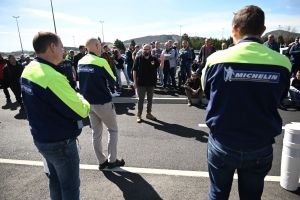 Blavozy : les ouvriers de Michelin en grève pour réclamer rapidement des hausses de salaires