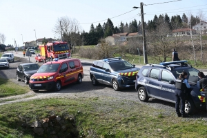 Montfaucon-en-Velay : un bus mord le fossé, dix passagers pris en charge par les pompiers