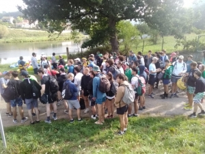 Bas-en-Basset : 200 étudiants de l&#039;École des mines de Saint-Etienne en week-end canoë