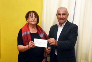Saint-Just-Malmont : un gros chèque remis aux bénévoles de l&#039;Ehpad Marie-Lagrevol
