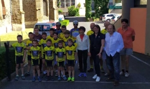 Cyclisme: Jeannie Longo dans la cité ponote