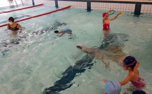 Tence : dernière séance de natation pour les écoliers de Saint-Martin