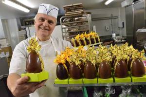 Philippe Chambouvet a réalisé 2000 pièces en chocolats cette année.||