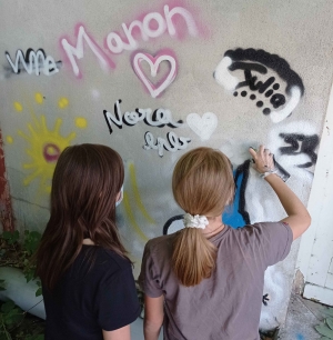 Tence : 12 jeunes graffeurs sont passés à la pratique sur un mur
