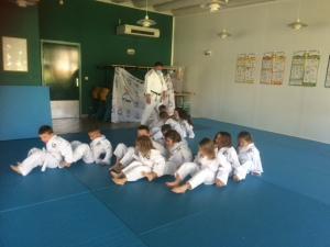 Découverte du judo dans l&#039;école primaire publique de Bas-en-Basset
