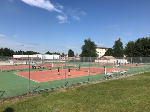Montfaucon-en-Velay : une semaine de stage de tennis pour les enfants