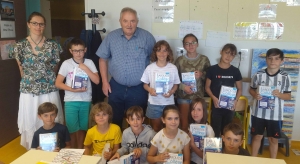 Saint-Pierre-Eynac : un dictionnaire offert aux écoliers