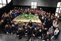 Monistrol-sur-Loire : une forêt éphémère et recyclée au collège du Monteil
