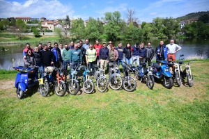 21 mobylettes en road-trip dimanche à Bas-en-Basset
