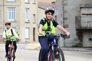 Sainte-Sigolène : les CM2 de l&#039;école Germaine-Tillion en immersion en vélo dans les rues